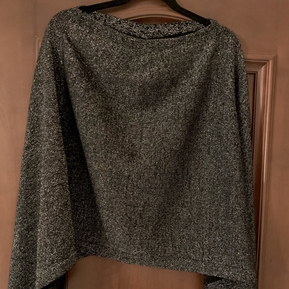 Pancho style black with metallic threaded